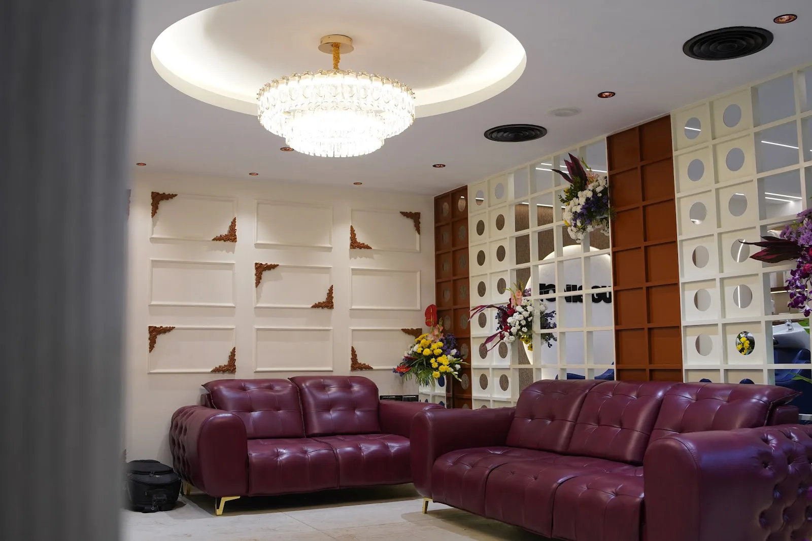 TONI&GUY Luxury Salon - Suchitra