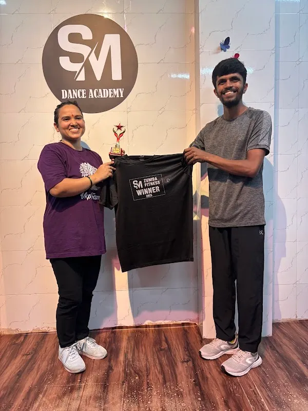 S M DANCE STUDIO