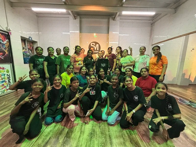 S M DANCE STUDIO