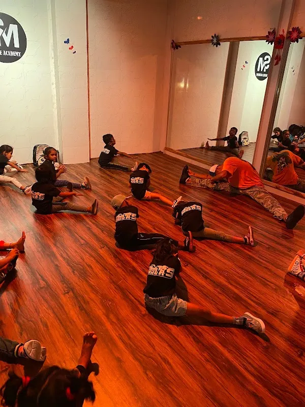 S M DANCE STUDIO