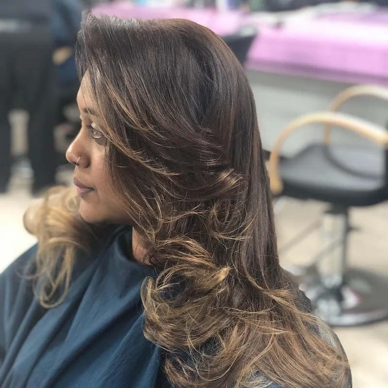 Clara's Unisex Hair Salon