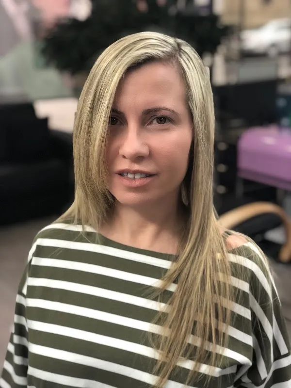 Clara's Unisex Hair Salon