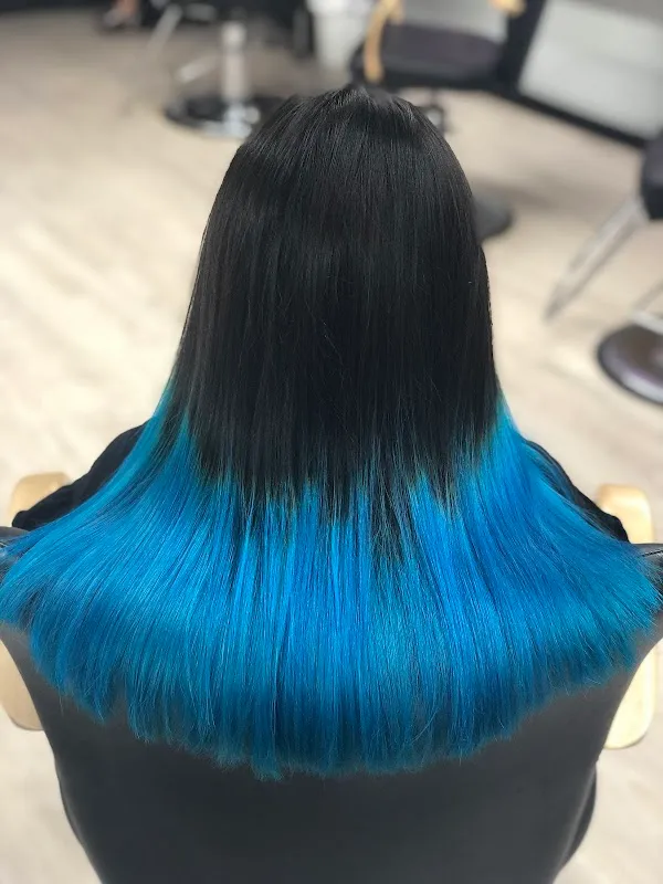 Clara's Unisex Hair Salon