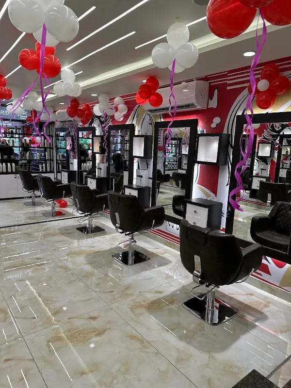 Jawed Habib Hair & Beauty - CG Road