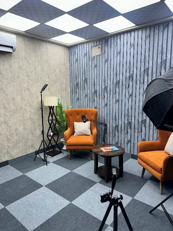 RJ14 Studio - Podcast and Video recording Studio