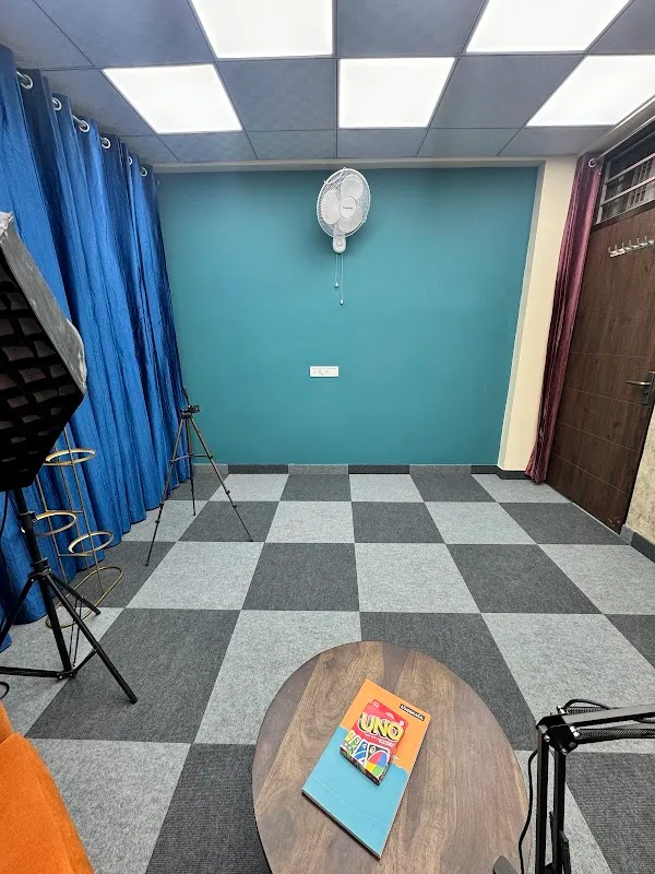 RJ14 Studio - Podcast and Video recording Studio