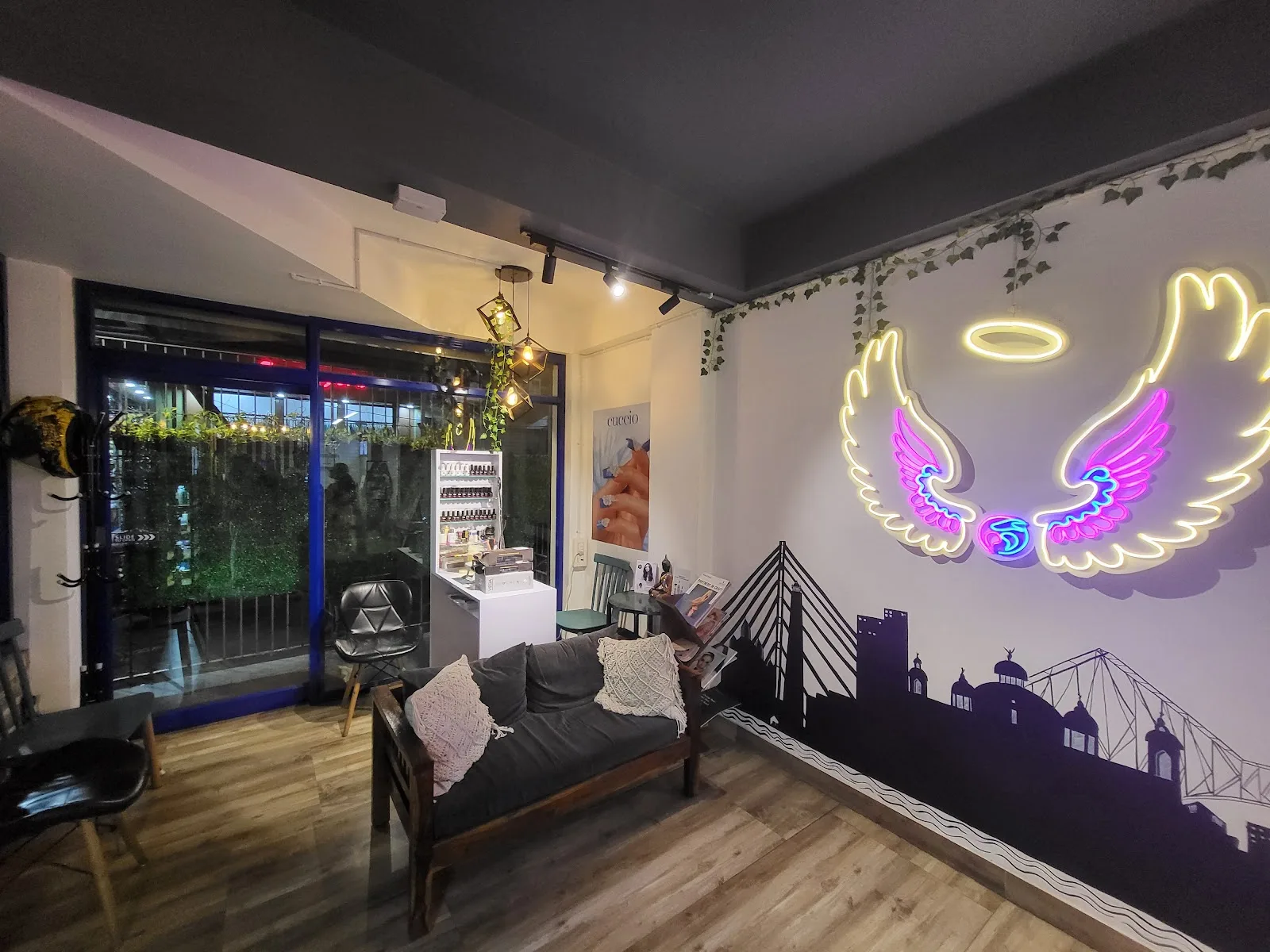 Elixxiir Salon