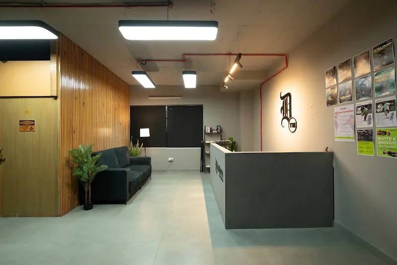 D Hoofers Dance Studio