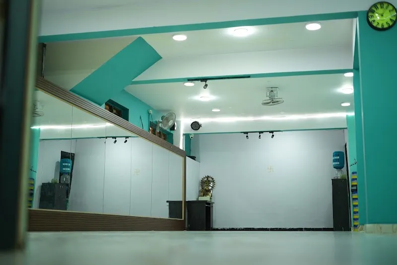 SARA DANCE STUDIO