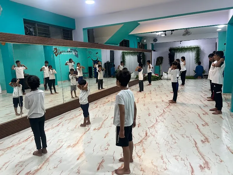 SARA DANCE STUDIO