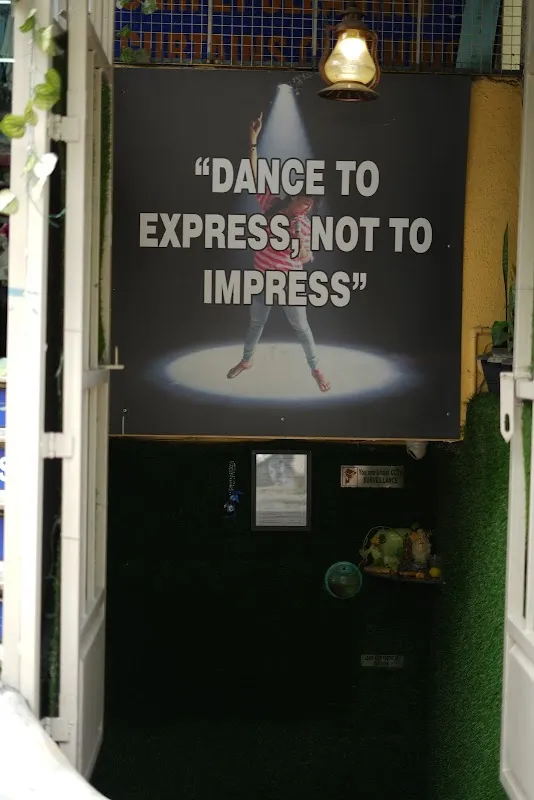 SARA DANCE STUDIO