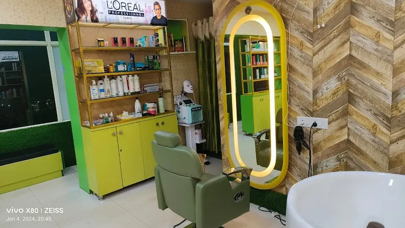 R1 UNISEX SALON
