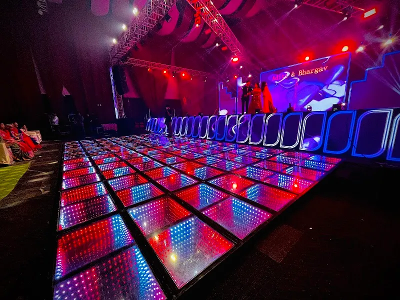 RR Dance Studio