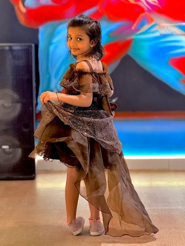 RR Dance Studio