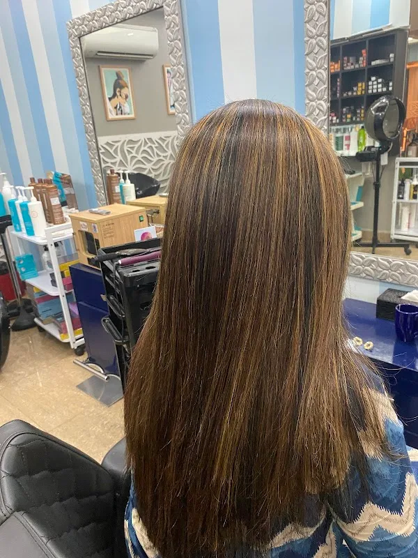 Amanya - Salon & Spa