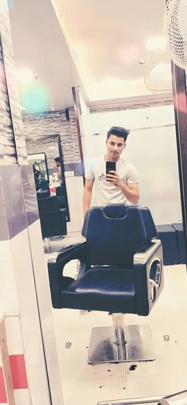 Israr Unisex salon