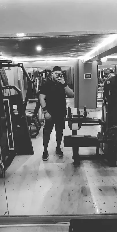 Raise the bar Fitness Club