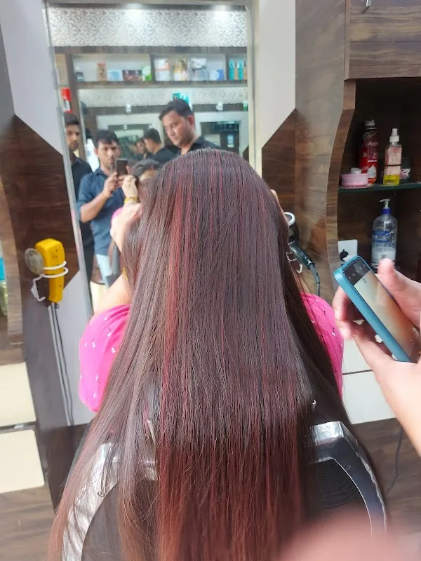 Mukunt Unisex salon Kardhani Kalwar Road