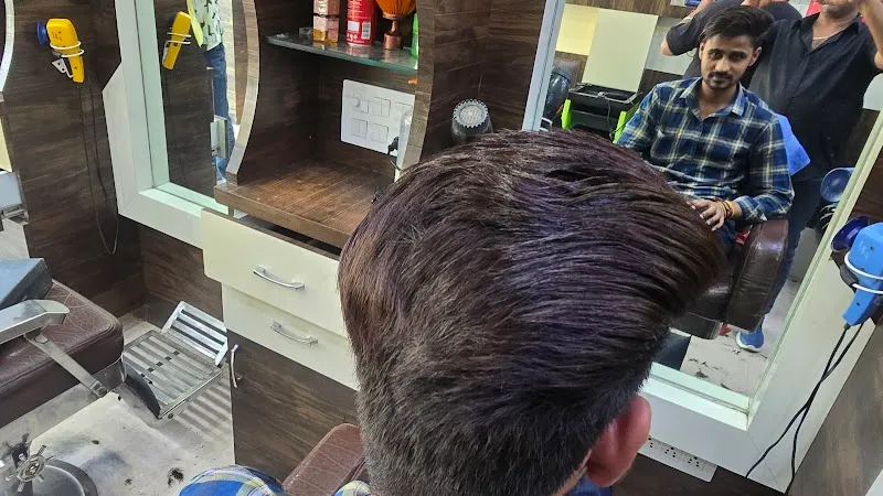 Mukunt Unisex salon Kardhani Kalwar Road