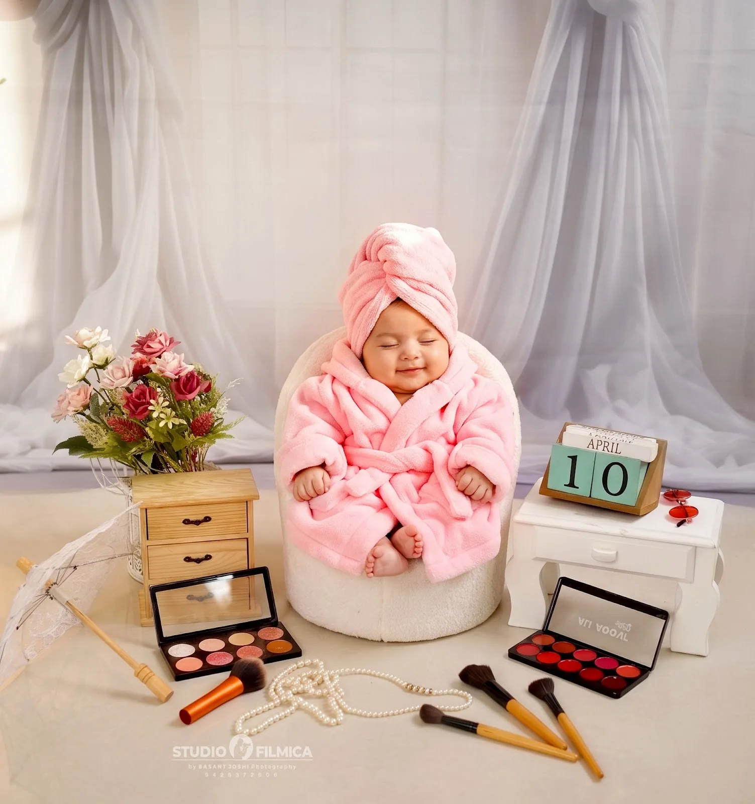 STUDIO FILMICA by Basant Joshi/ Best Kids Photographer in Ahmedabad/ Newborn/ Destination wedding/ Product/ Maternity