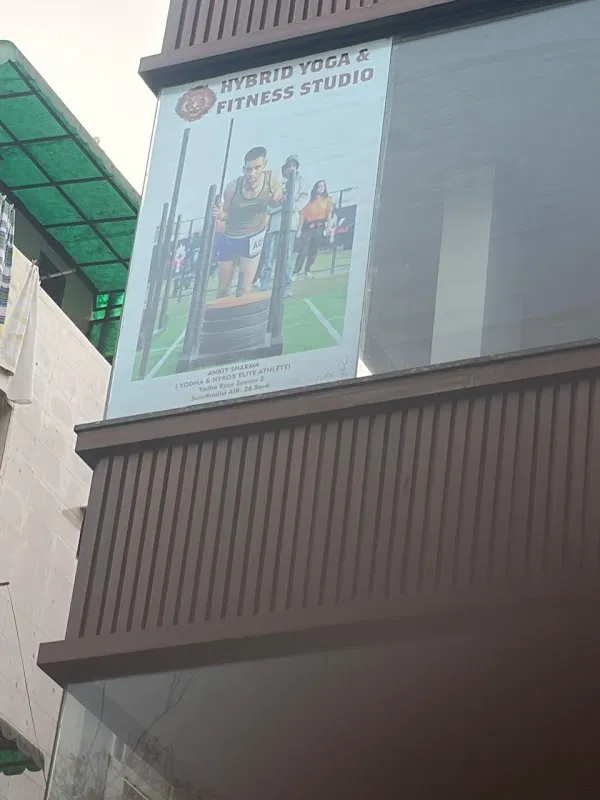 Hybrid yoga and fitness studio