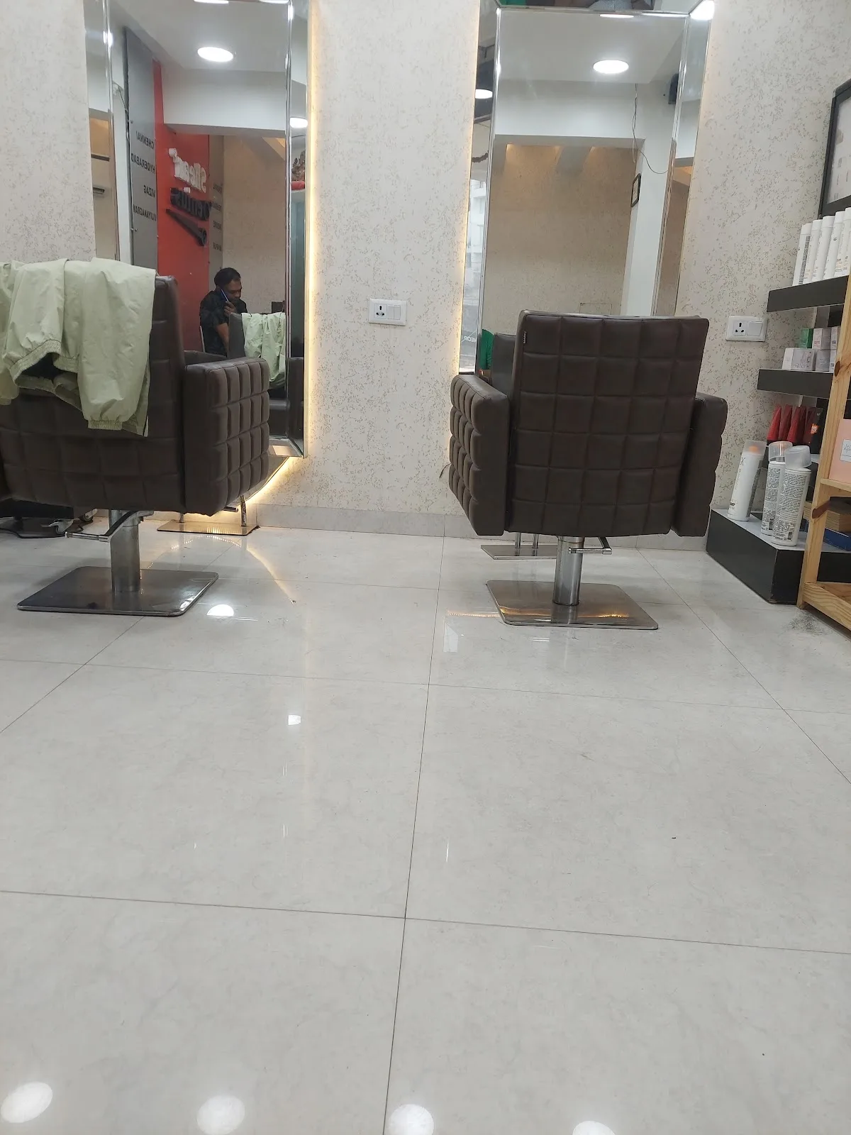 Shear Genius ( Arera colony) Matrix Unisex salon bhopal