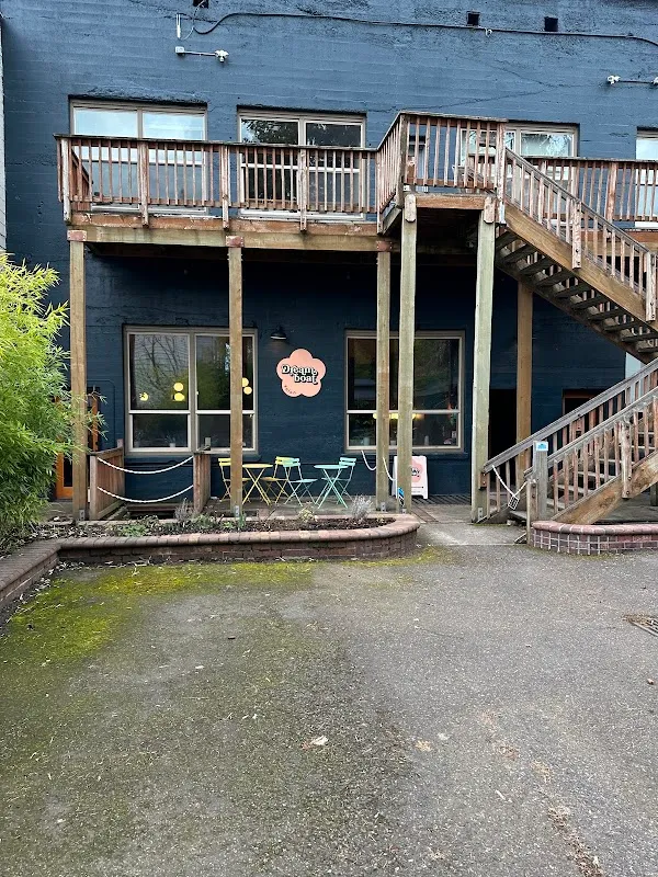 Dreamboat Salon