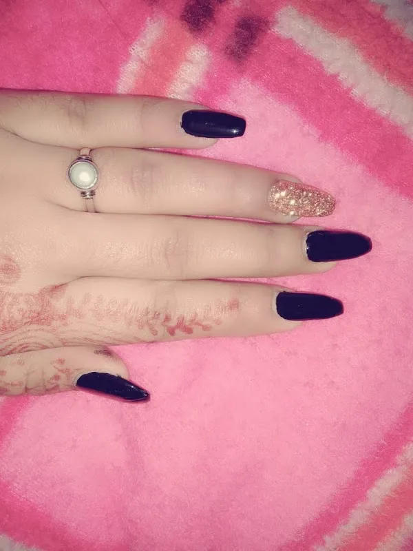 Roshani Beauty Salon & Nail Extension(Trained by Bharti Taneja's)