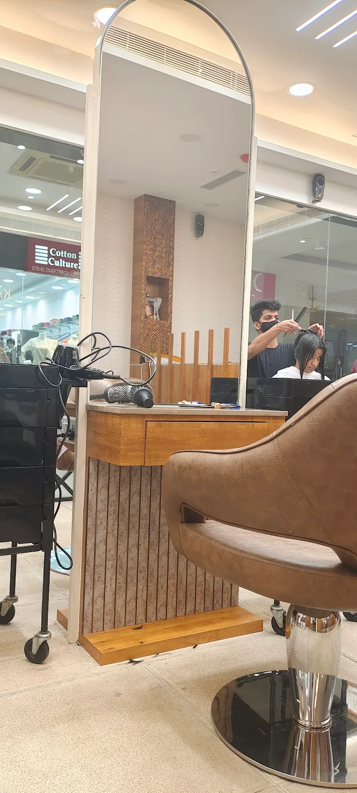 Kapils Salon - Bhayander - Maxus Mall