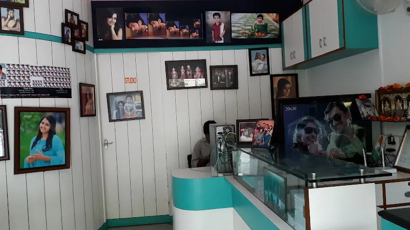 Photo Circle BTM Layout