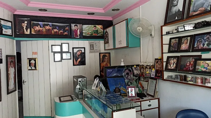 Photo Circle BTM Layout