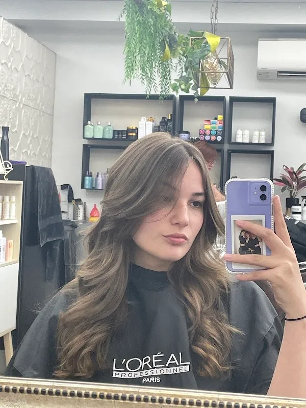 The Hair Room @HB