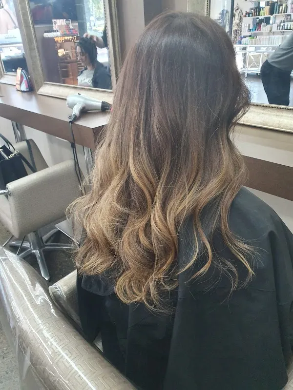 The Hair Room @HB