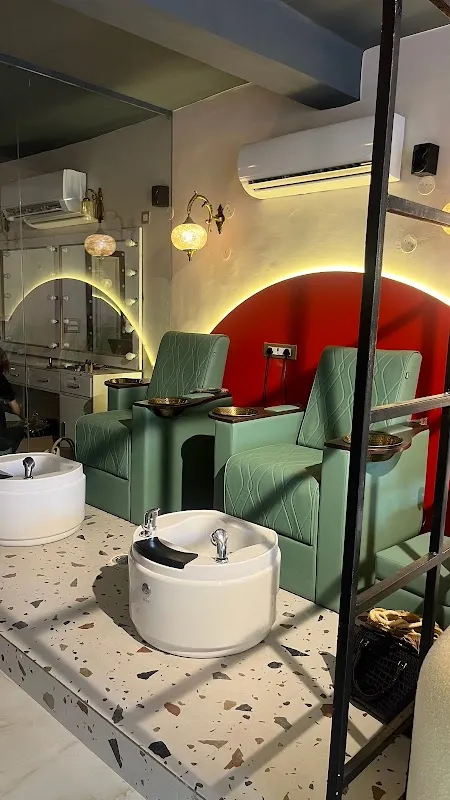 Kiah Salon and Makeovers