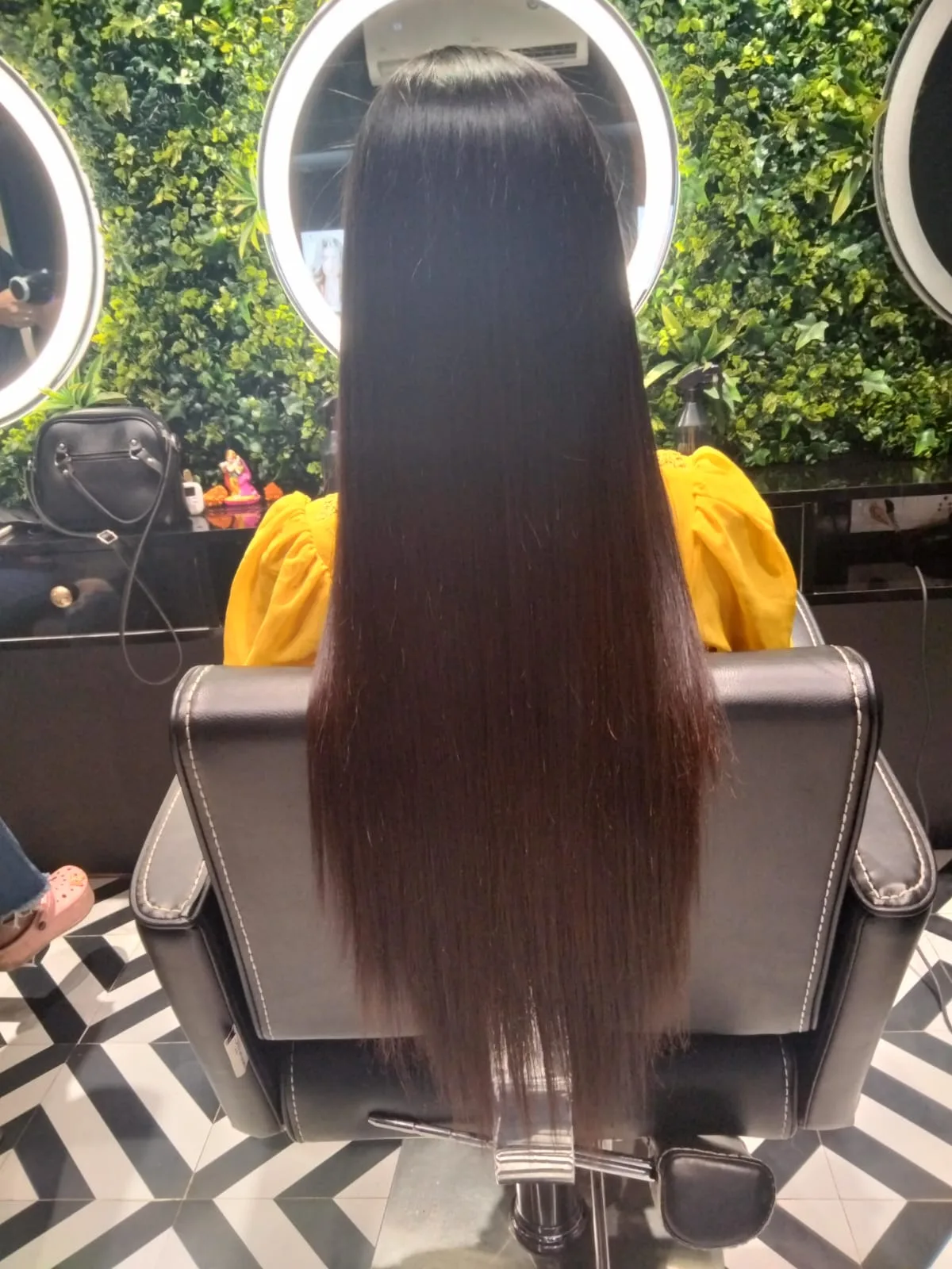 De Bella & Beau Hair, Skin & Nail Salon