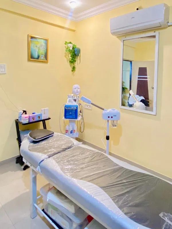Divine Gloww Facial Studio