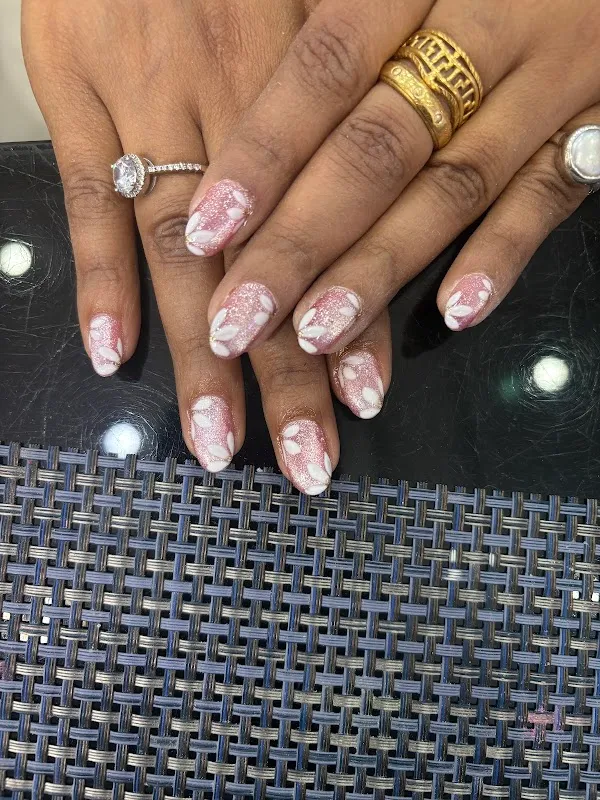 MAK luxury salon