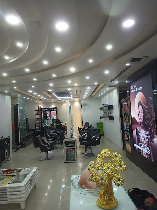 MAK luxury salon