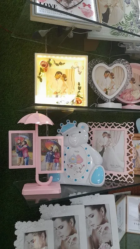 Chandrama Photo Studio & Gifts