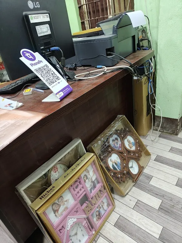 Chandrama Photo Studio & Gifts