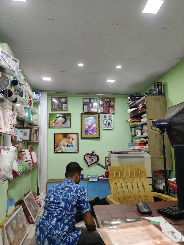 Chandrama Photo Studio & Gifts