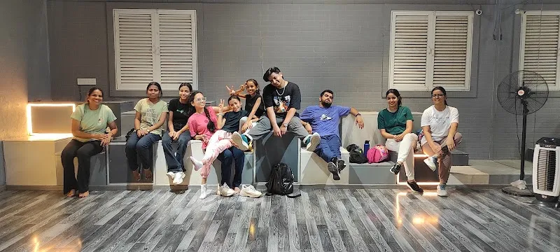 Dance & Fitness Stream