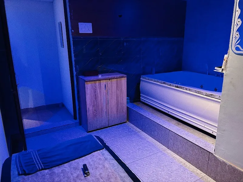 Moon Star Spa unisex