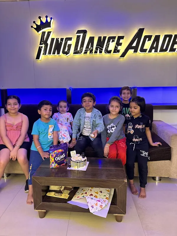 king dance academy