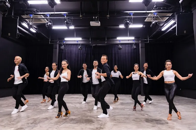Caliente Dance Studio
