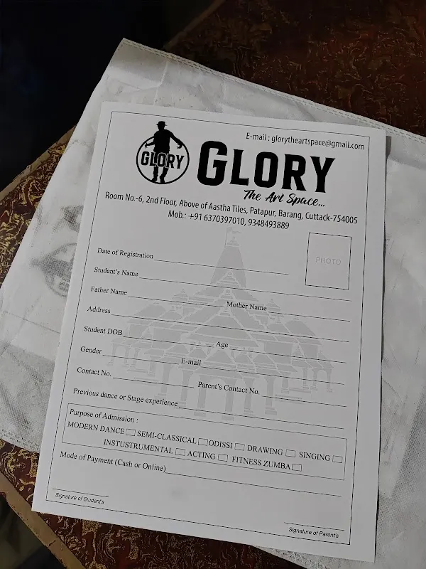 Glory : The art space