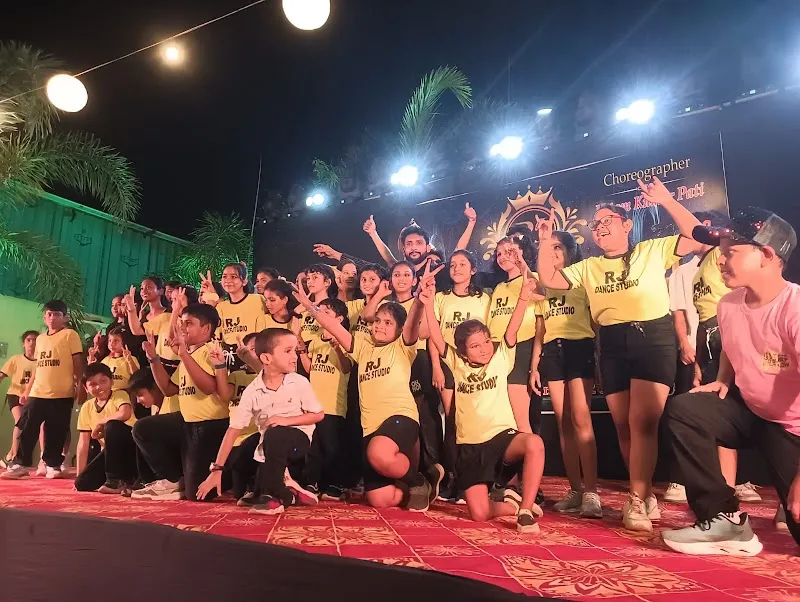 RJ Dance Studio