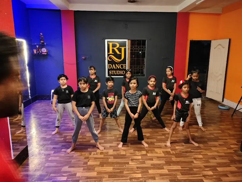 RJ Dance Studio