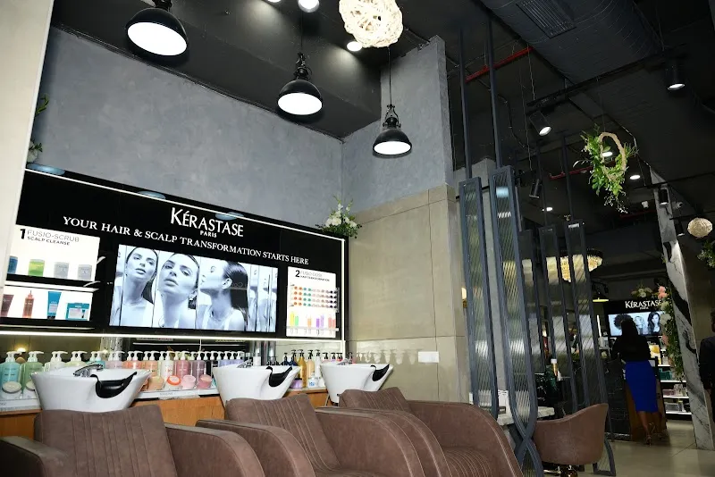 Geetanjali Salon