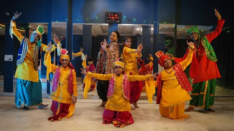 DANCE ART STUDIO